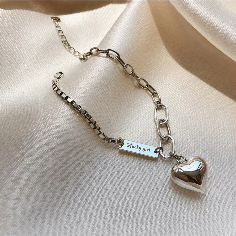 "Lucky" Love Female Bracelet